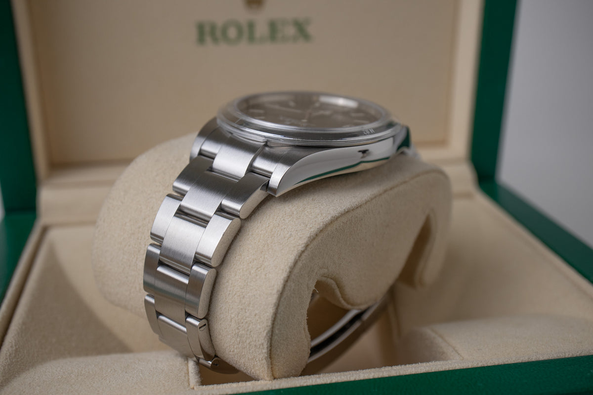 Rolex Explorer I 214270