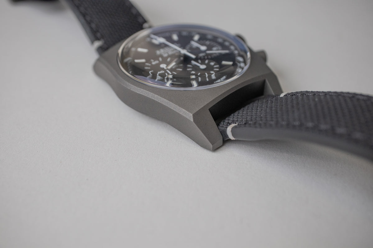 Zenith Chronomaster Revival Shadow 97.T384.4061/21.C822 Titanium
